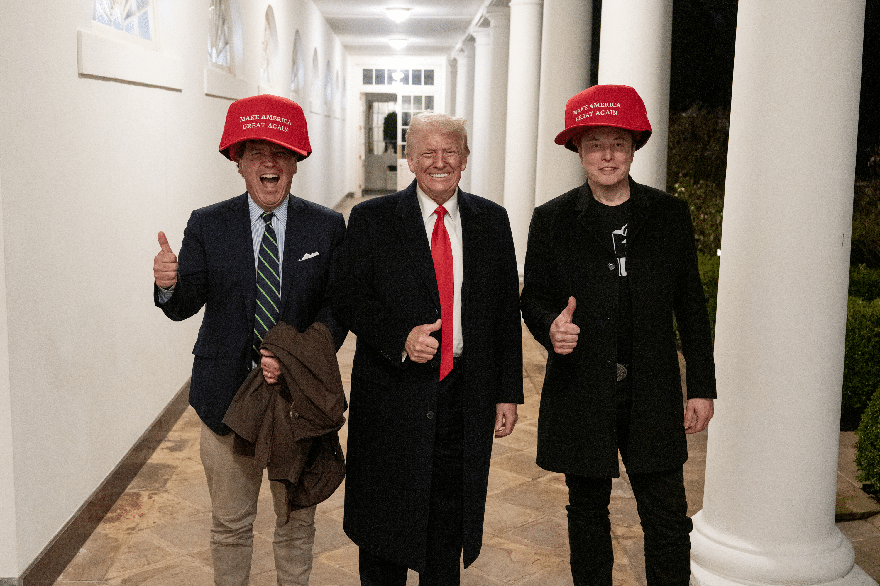 GIANT MAGA HAT “THE MAGANUM” maga trump