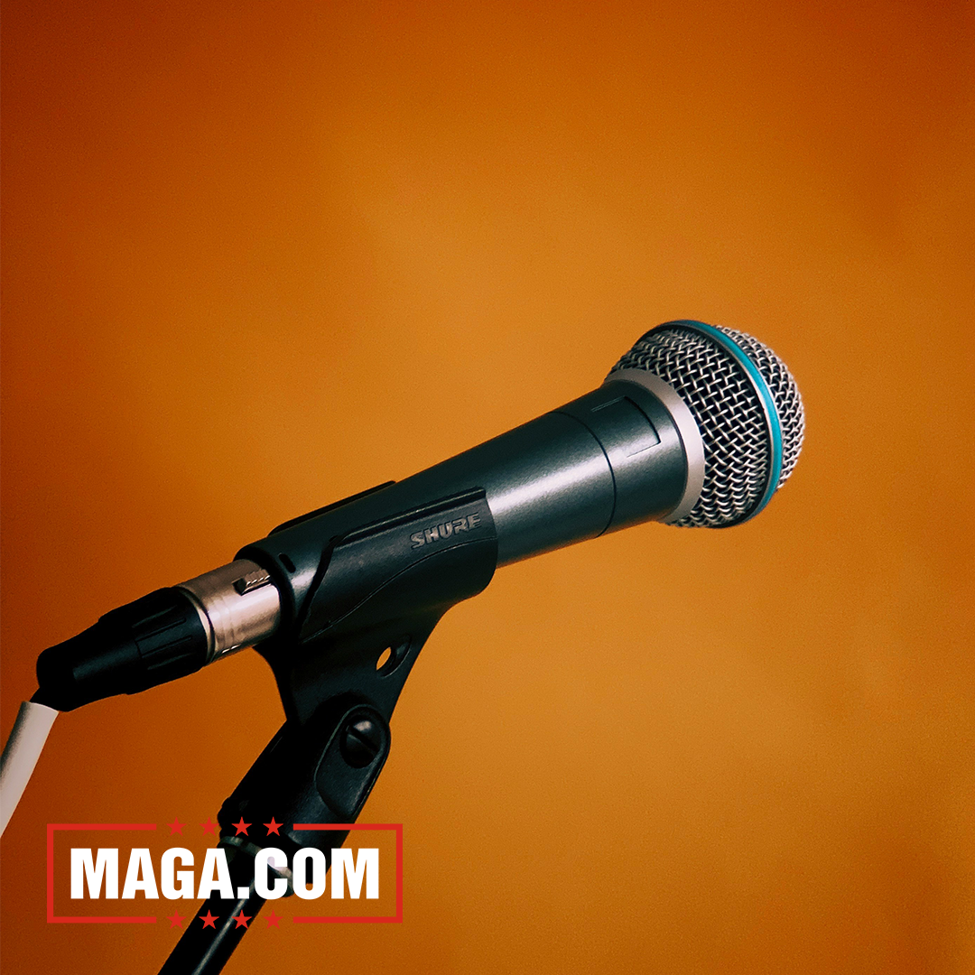 Hot mic catches Trump blasting Republicans as Democrats block appointments